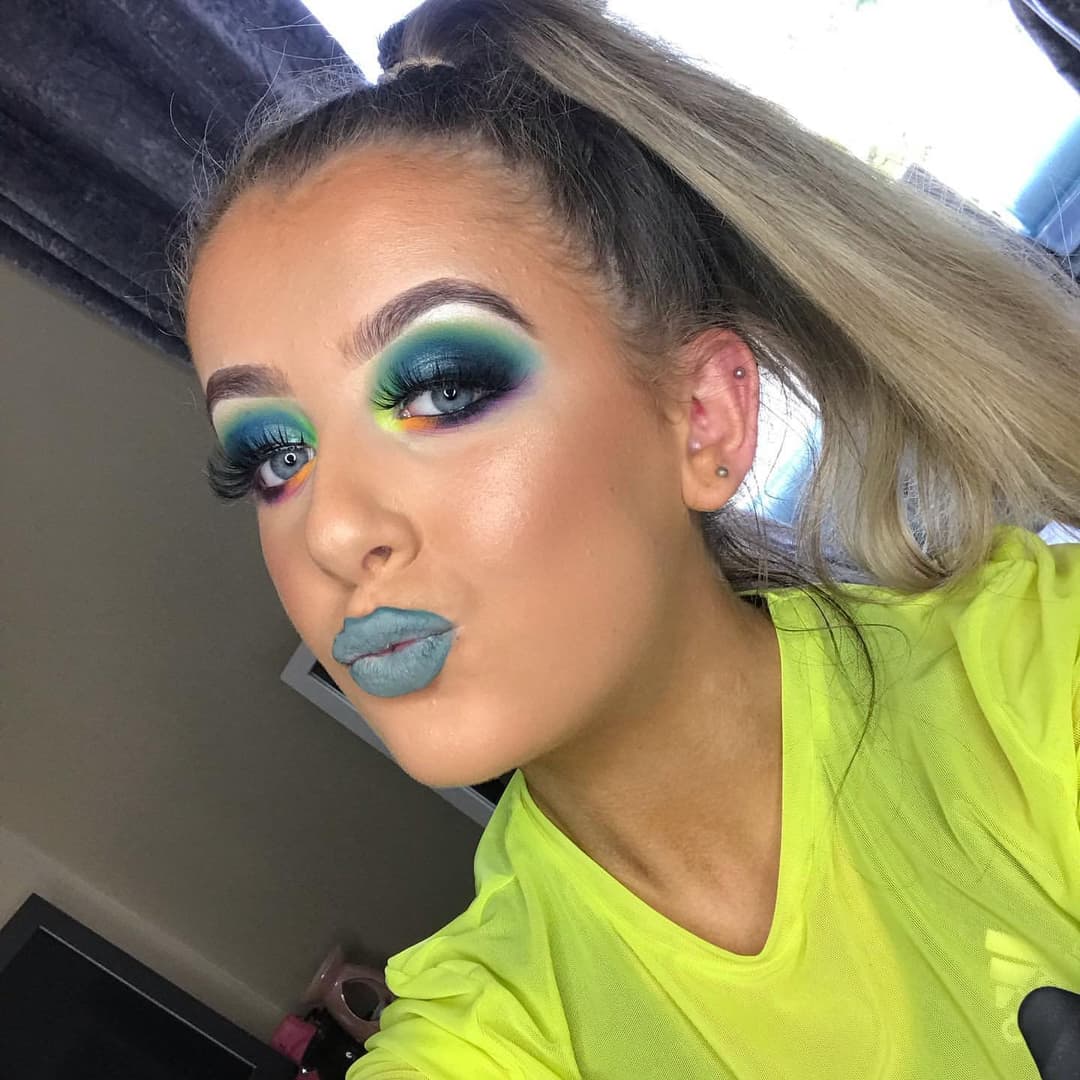Heavy makeup slut Emma