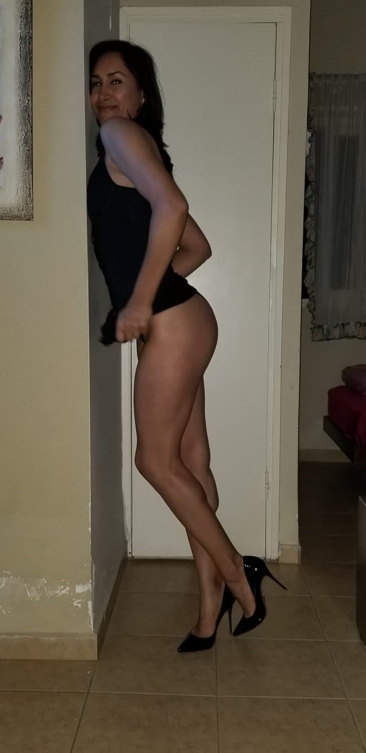 Yana Sunrise Sweet Slut Nude Model WIFE 53