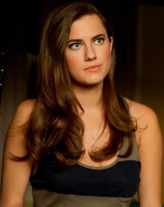 Sexy eyed celeb Allison Williams is a natural beauty Her petite slutty body is perfect jerk material