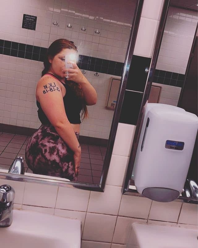 Redhead milf (post her pregnant in an earlier post)