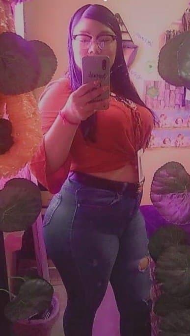 Brenda janeth la putita de cd juarez chih un 500 y se arma....quien ya se la cojio o quien la conoce