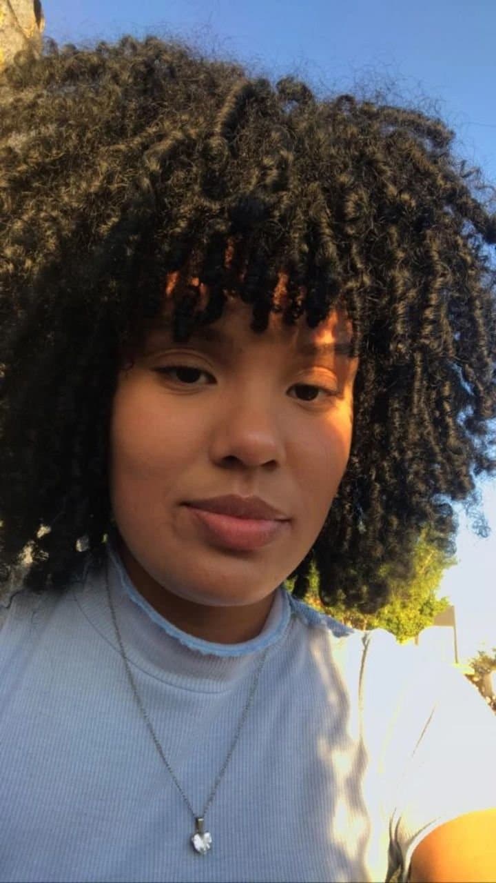 Letícia, 20, Brazil