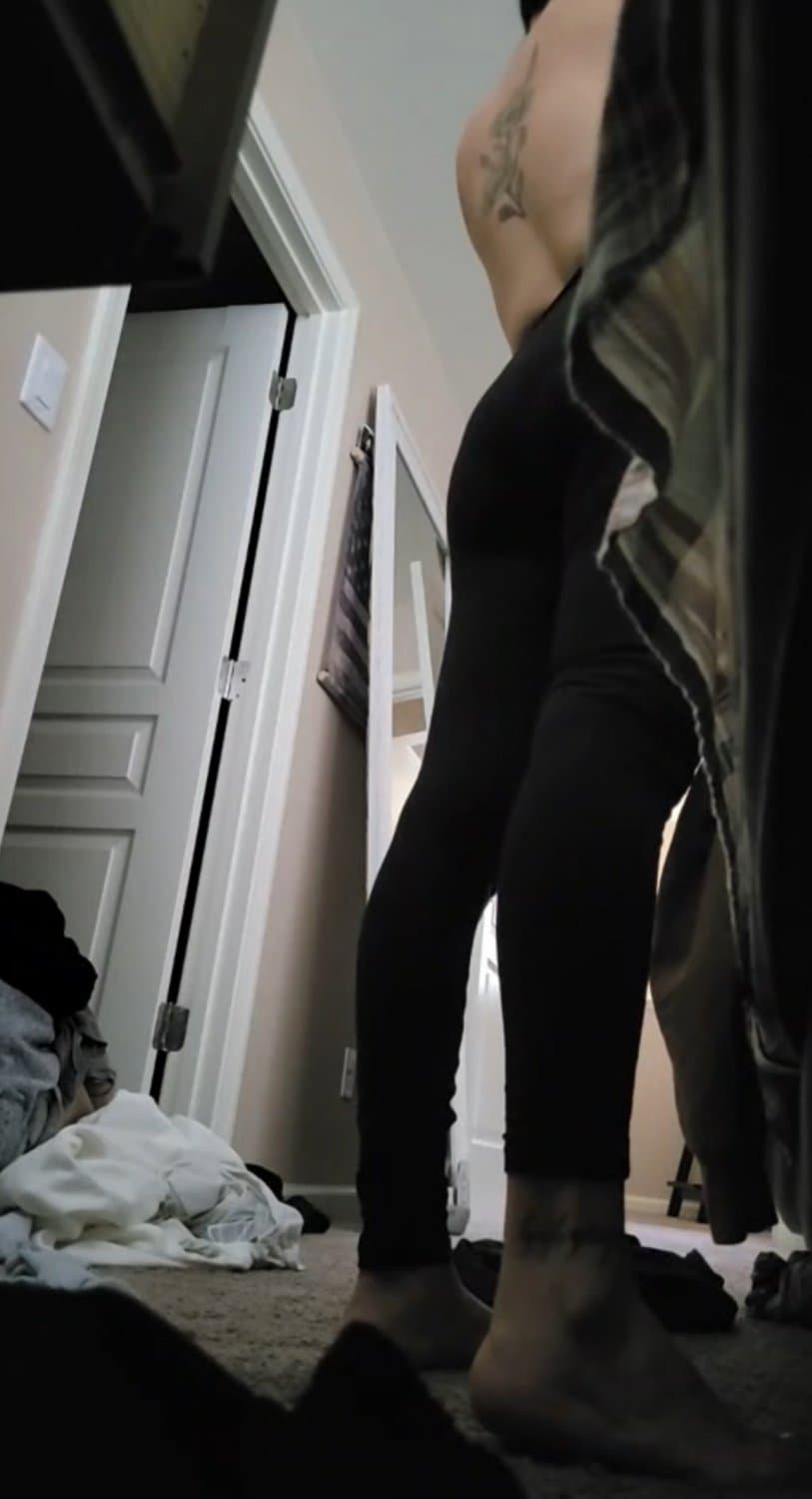 Spy sister undressing