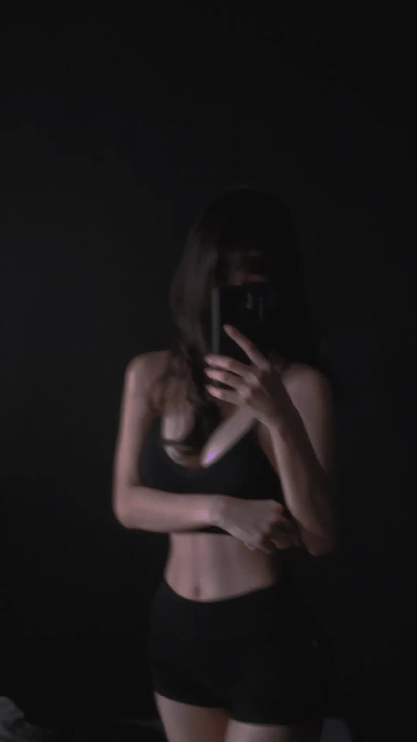 Sexy Big boobs Thai college babe shows her hot and busty body on Instagram