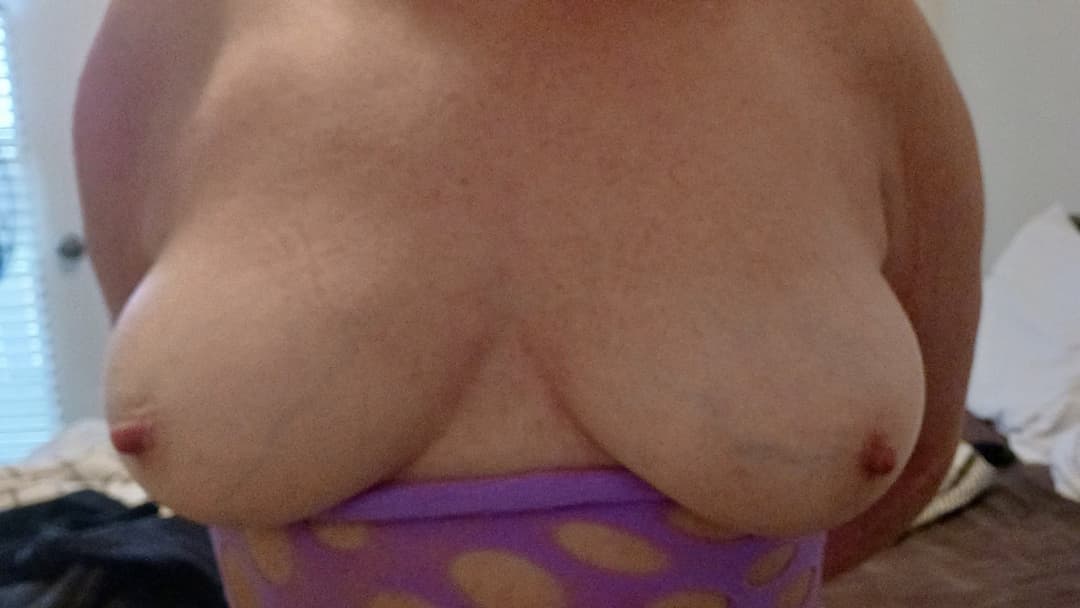 Krissy the Fat Ass Cheating Whore 05