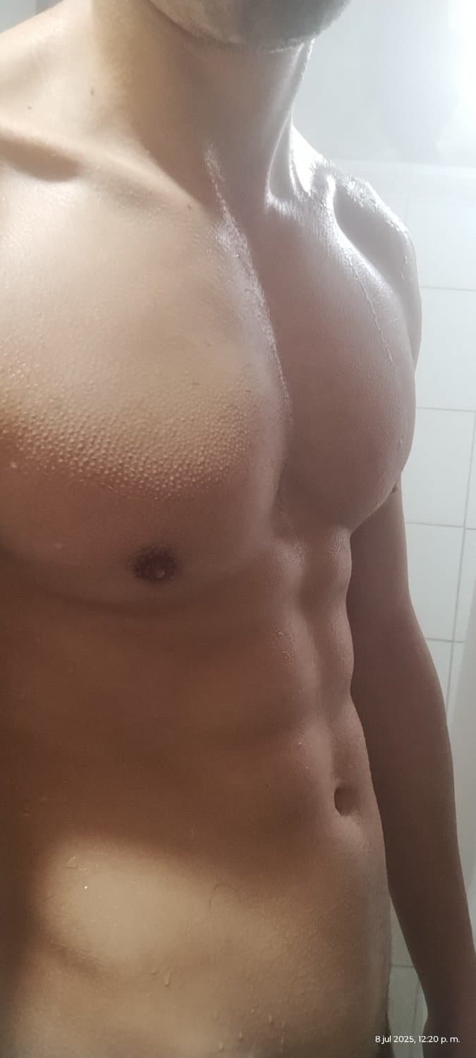 Pack/fotos/videos calistenico y gymrat mostrando una gran polla