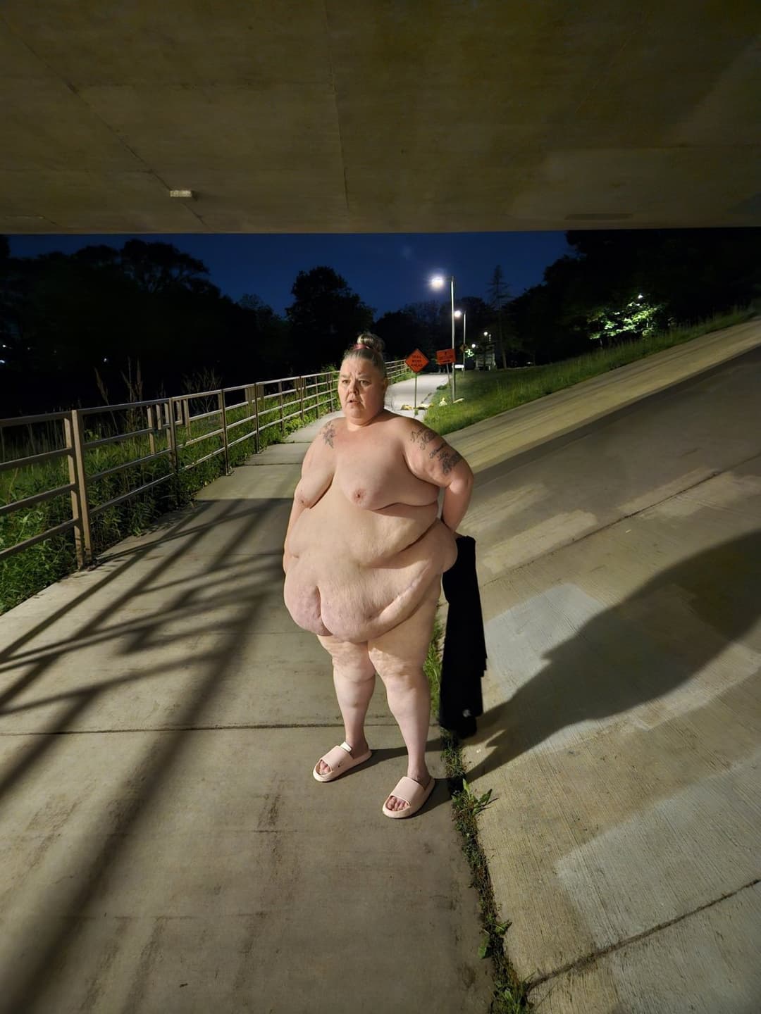 Nasty Public Fat Bitch Aprill Thompson is addicted to BBC