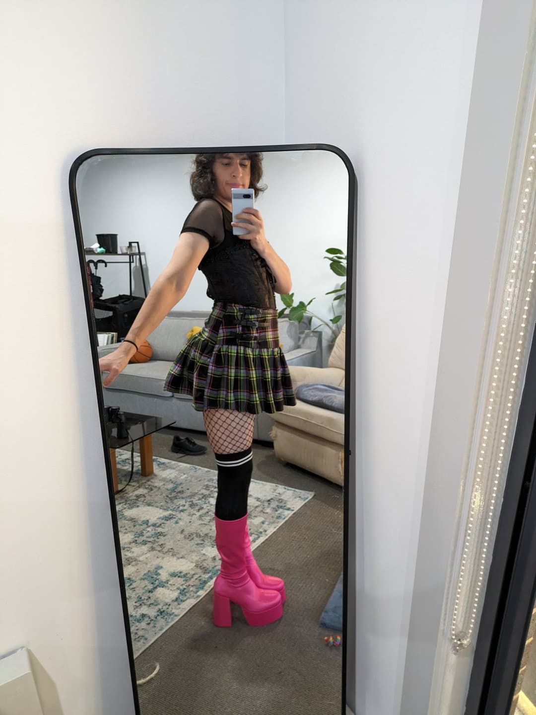 Click to view full size Sissy Izzy - her reddit - https://www.reddit.com/u/izzzyyyuwwwu/s/lW9GX8RK9M - her kik iks28