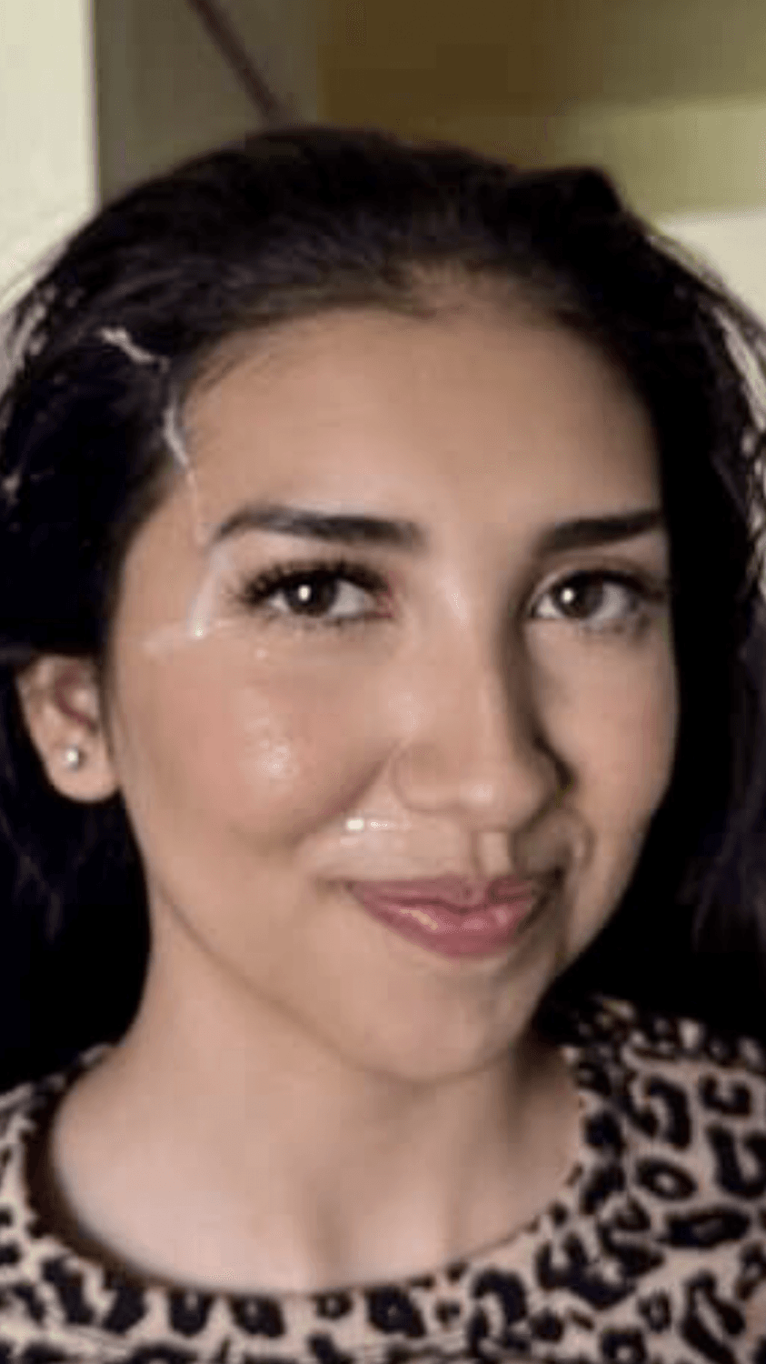 Wanna be pornstar Latina loves showing her tight and fuzzy cunt. Great nips tho ?