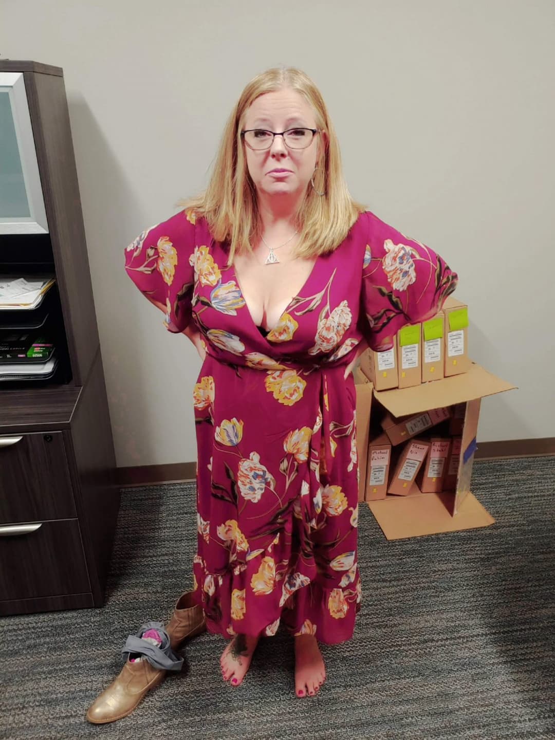 Chubby Webslut Wife at the Office pt. 1