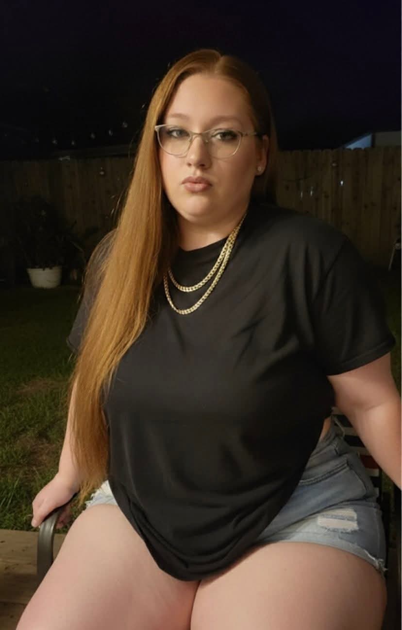 BIG THICK BIG BOOTY ASS PAWG