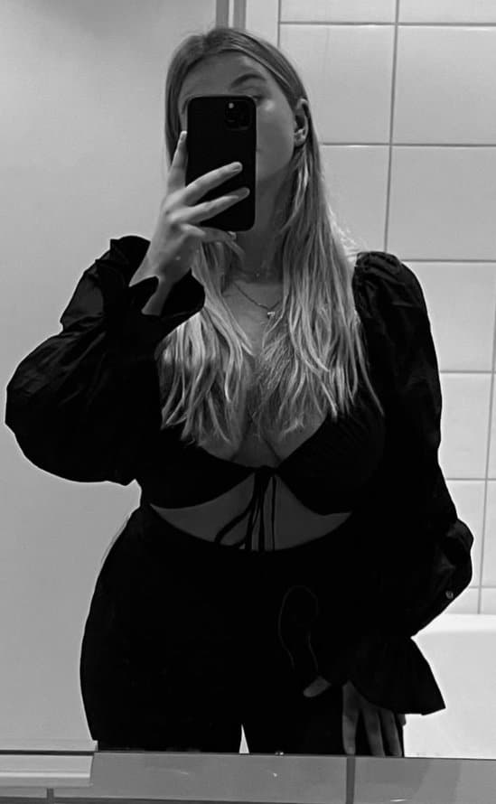 Swedish big tit big ass bikini teen Ebba needs cum and bbc