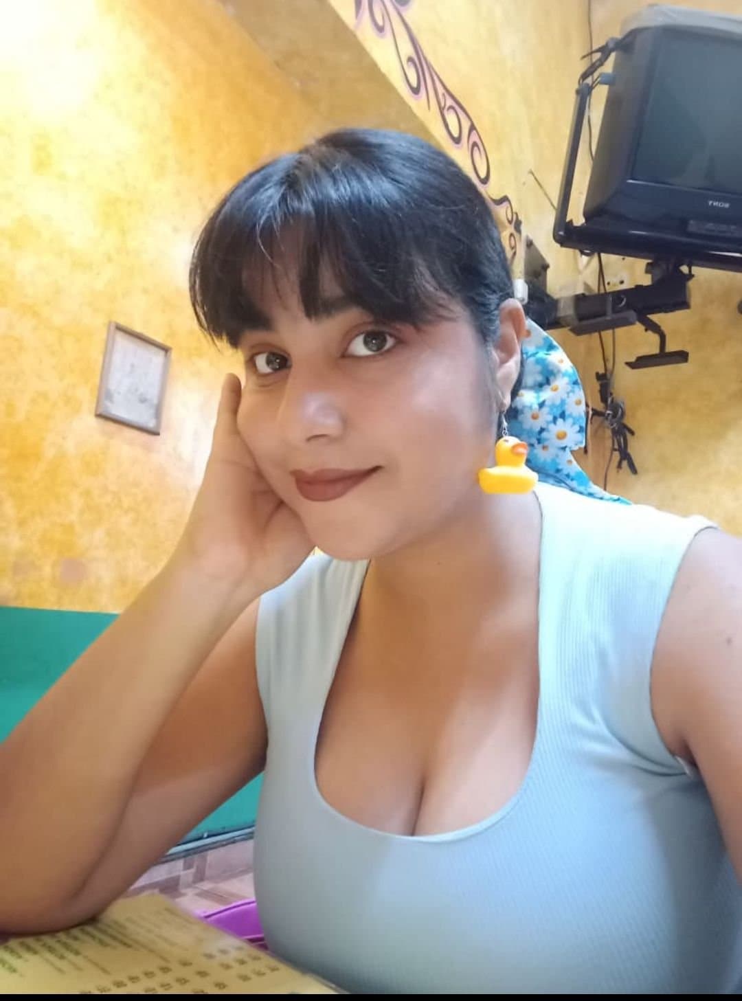 Puta sumisa cara bonita cuerpo de puta