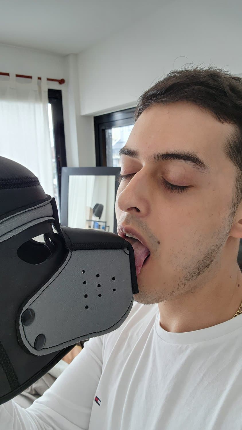 Argentino facultad vende videos se filtran xxx porno humillantes. Se lo cogen de perrito! Argentina