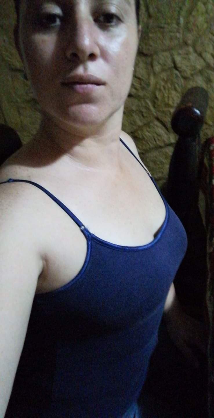 Edith tica de San José Costa Rica