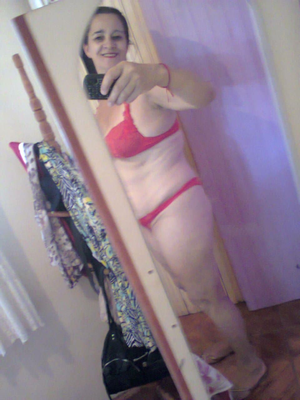 hot granny 68 yo slut whore bitch mom. vovo putona mamae rabuda rita Vi3ir@