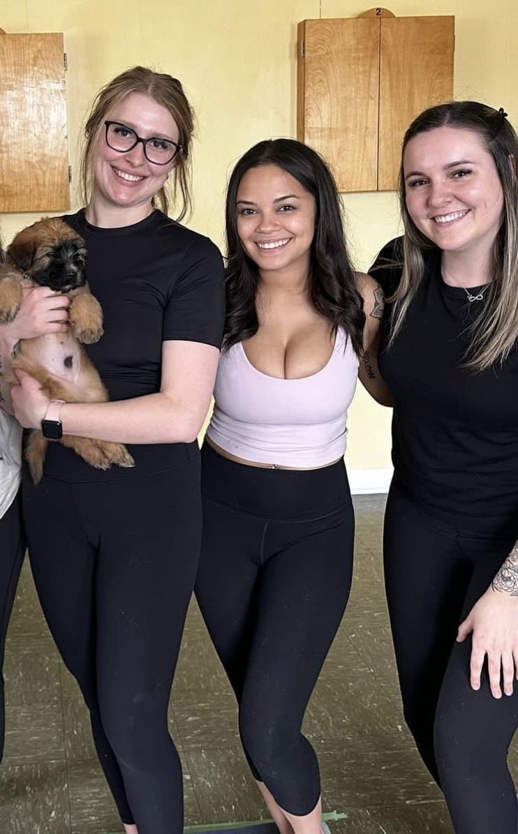 Black whore loves showing up her friends w her giant tits. None of them can compete