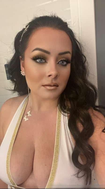 Request.. 32yr old - Missouri Ex St. Clair High School Teacher.. <> Married Wife..