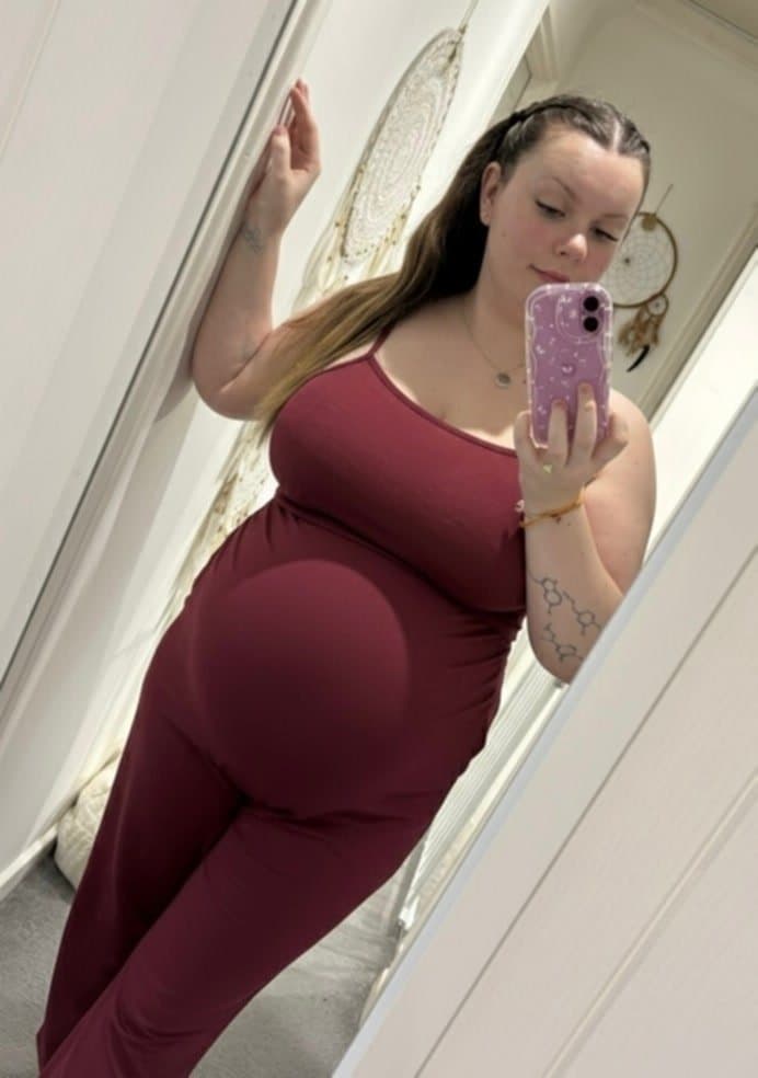 Will you fuck a preggy in labor or is too gross for you