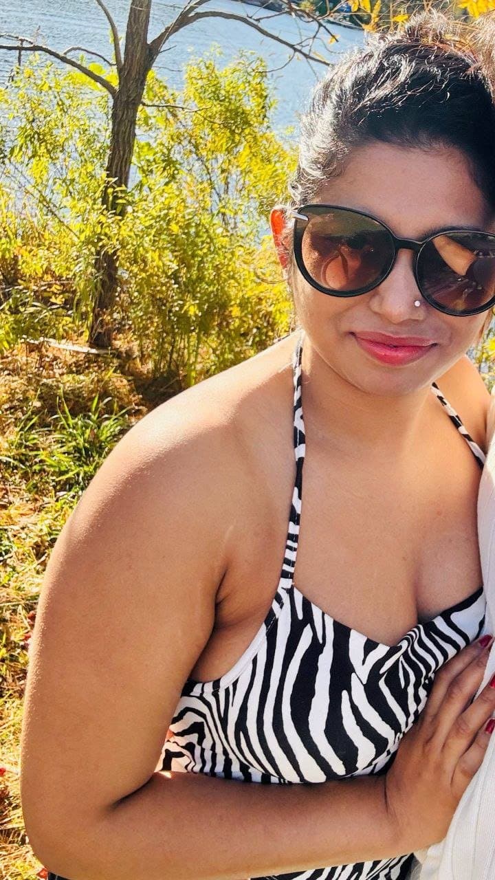 Desi Cute Indian/Sri lanka Busty Newly Married Rich Wife Homemade Doggy Fucking & Blowjobs