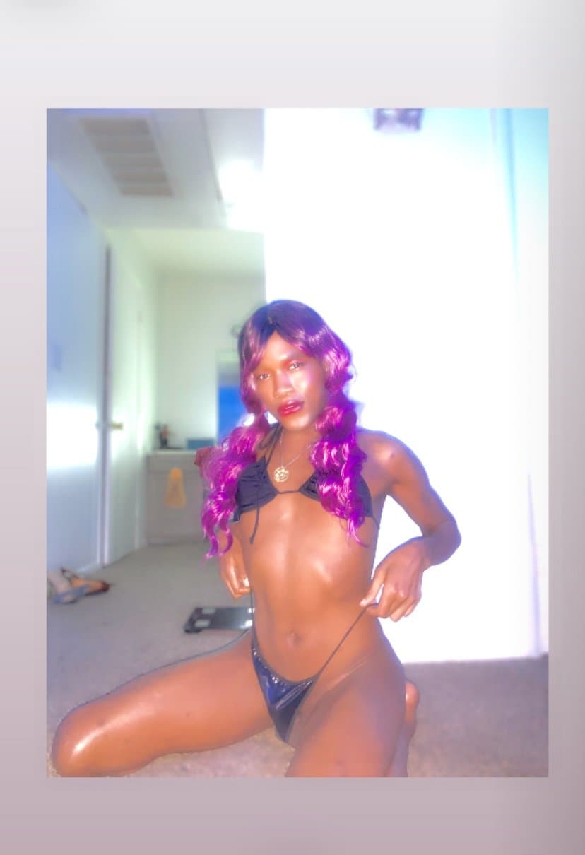 Big Dick Latin gets throated by Ditzy