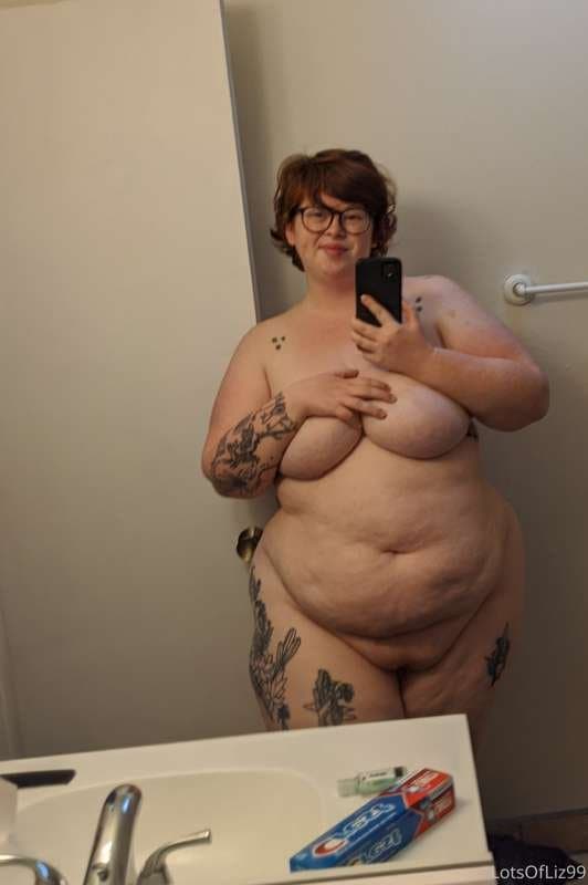 Click to view full size BBW Stoner Goth
