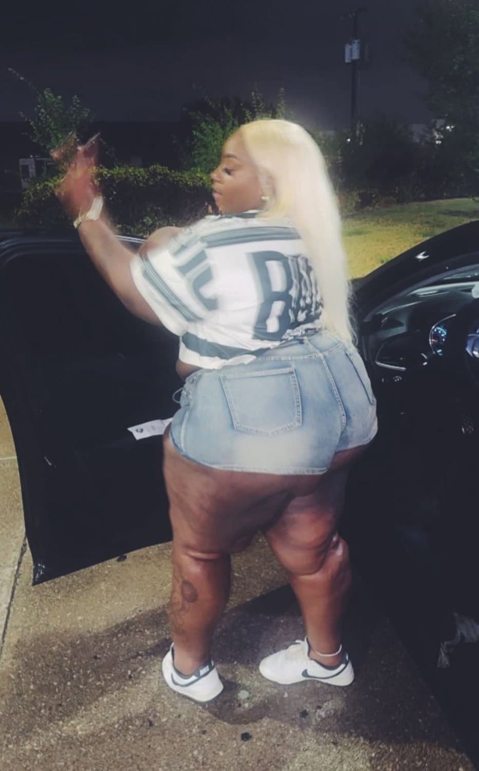 SEXY CHUNKY CHUBBY THICK CHOCOLATE EBONY BIG HUGE ASS SSBBW BBW