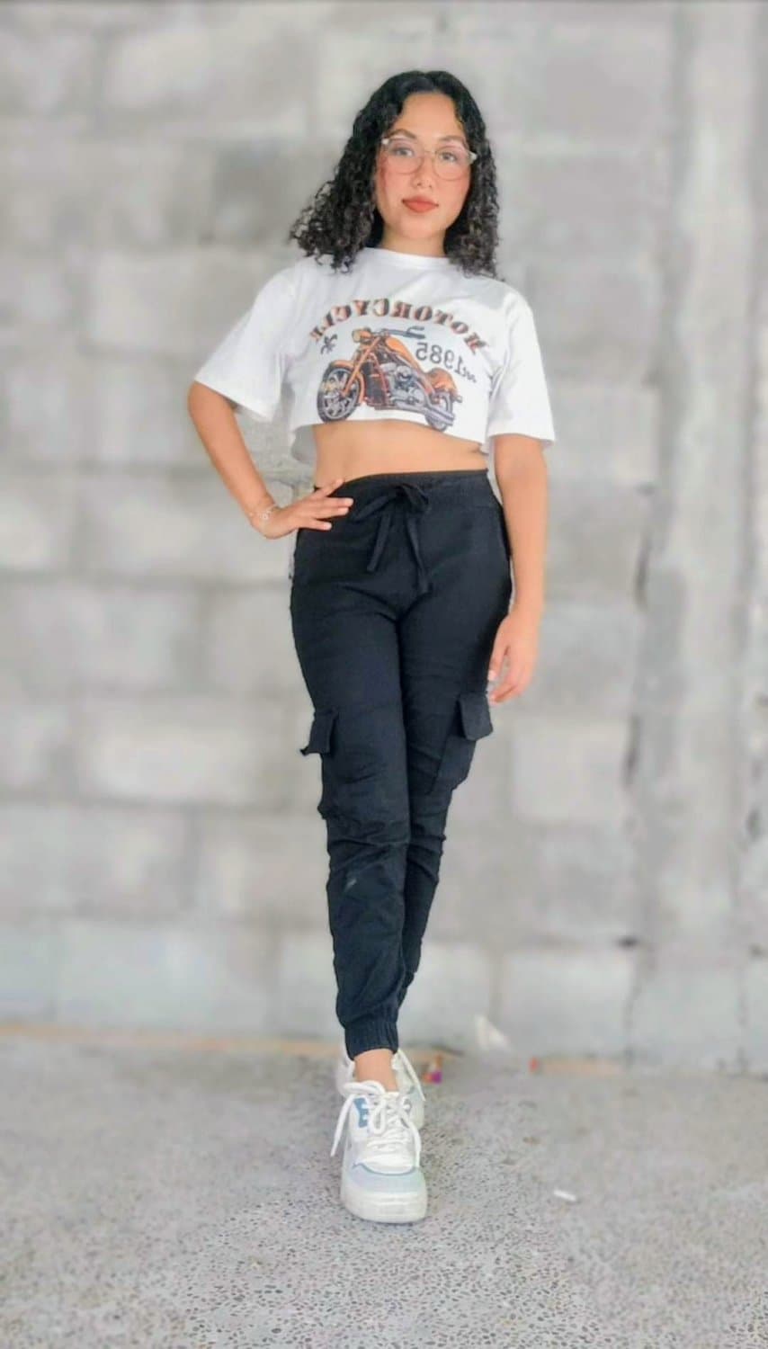 Putita morena culona filtrada y exhibida