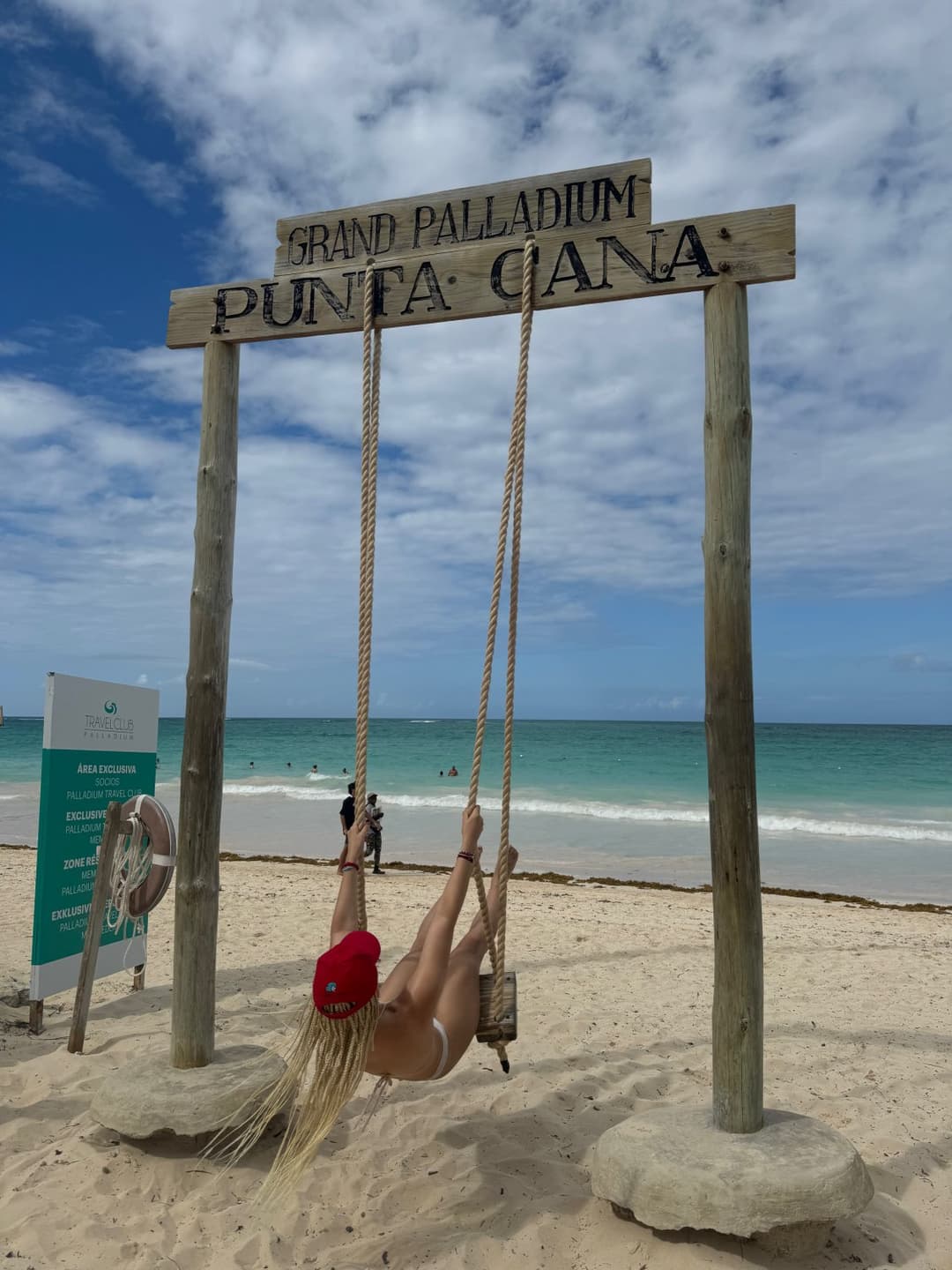 Swaying with the rhythm of the ocean