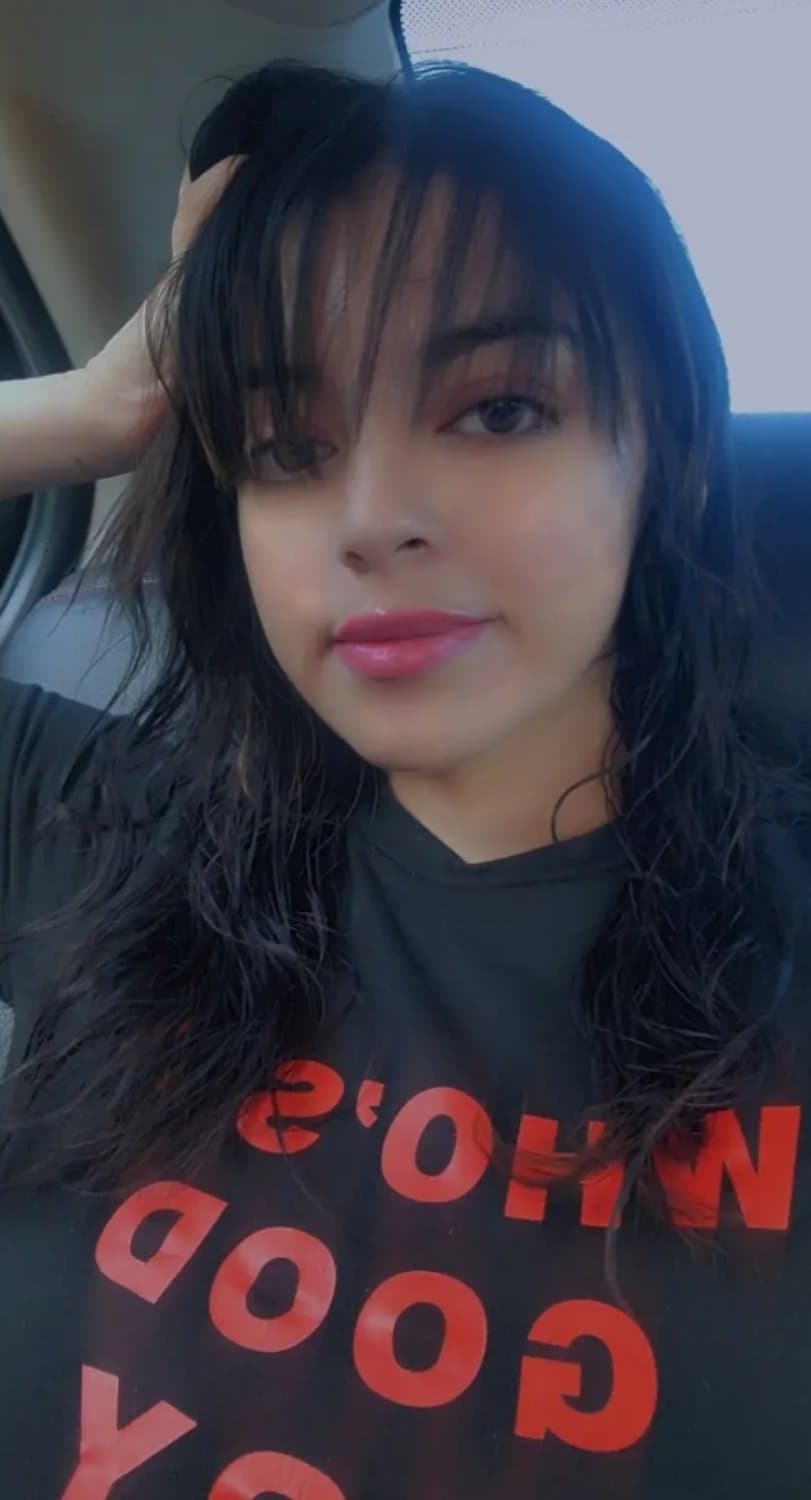 cute and fuckable webslut (Dm me for her snap, and write her some horny massages)