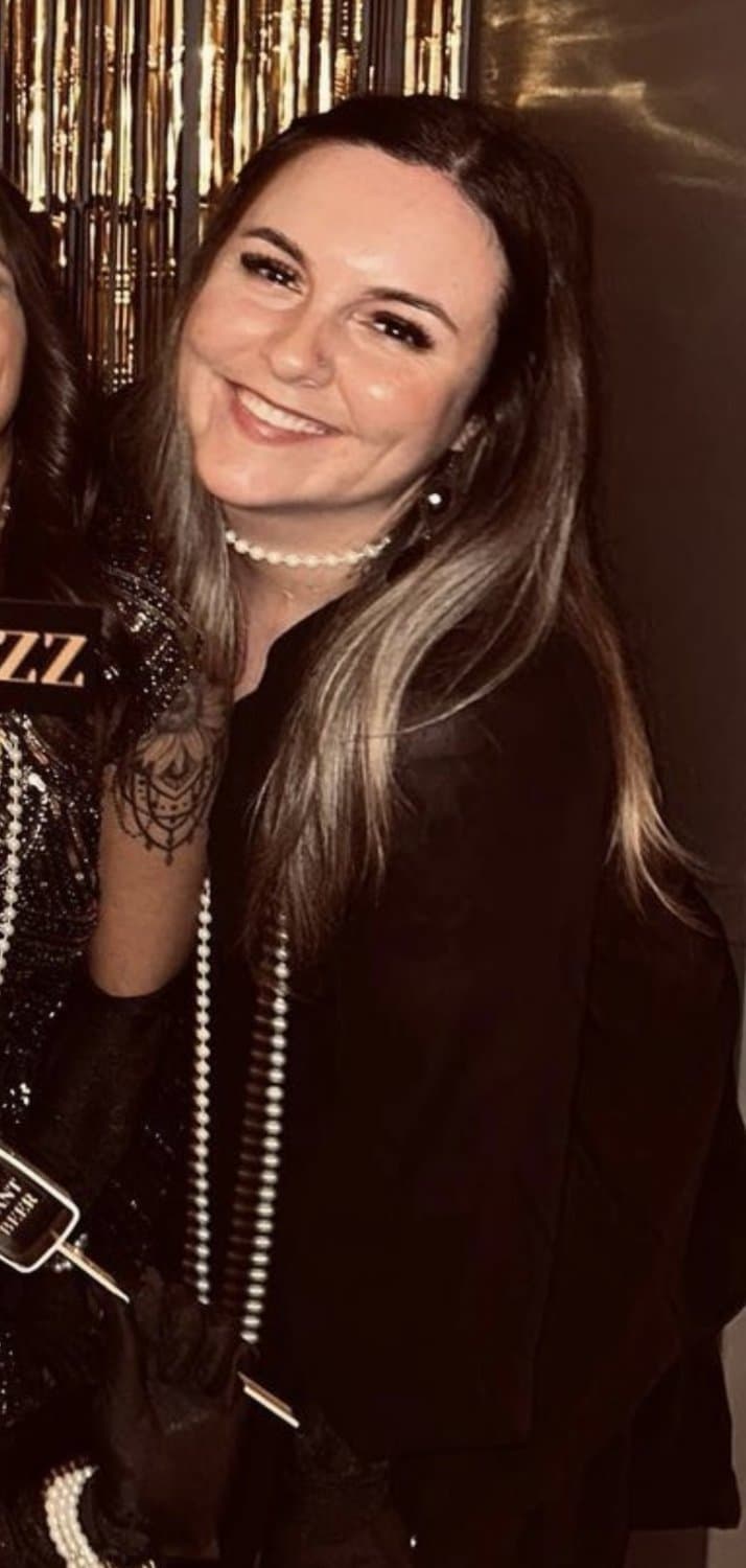 Let’s all look at my buddy’s girlfriend & jack our cocks off