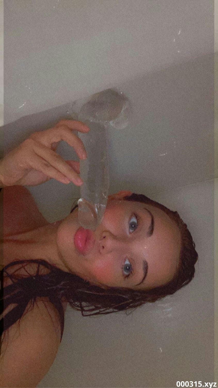 Hot Girlfriend Shared By Boyfriend