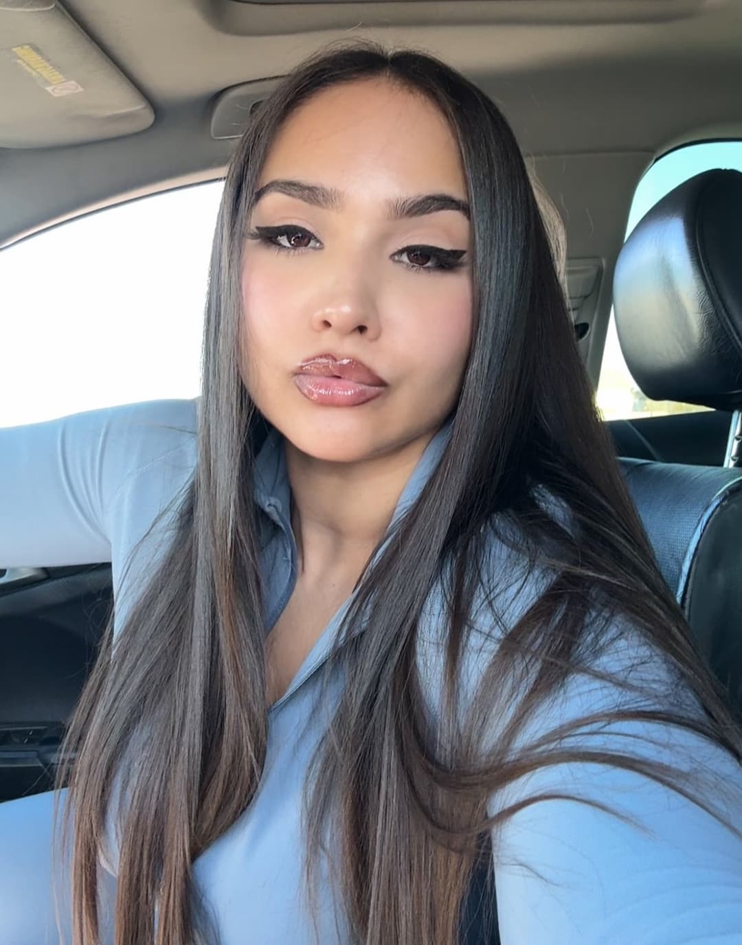 Satisfying Face Beautiful Lady