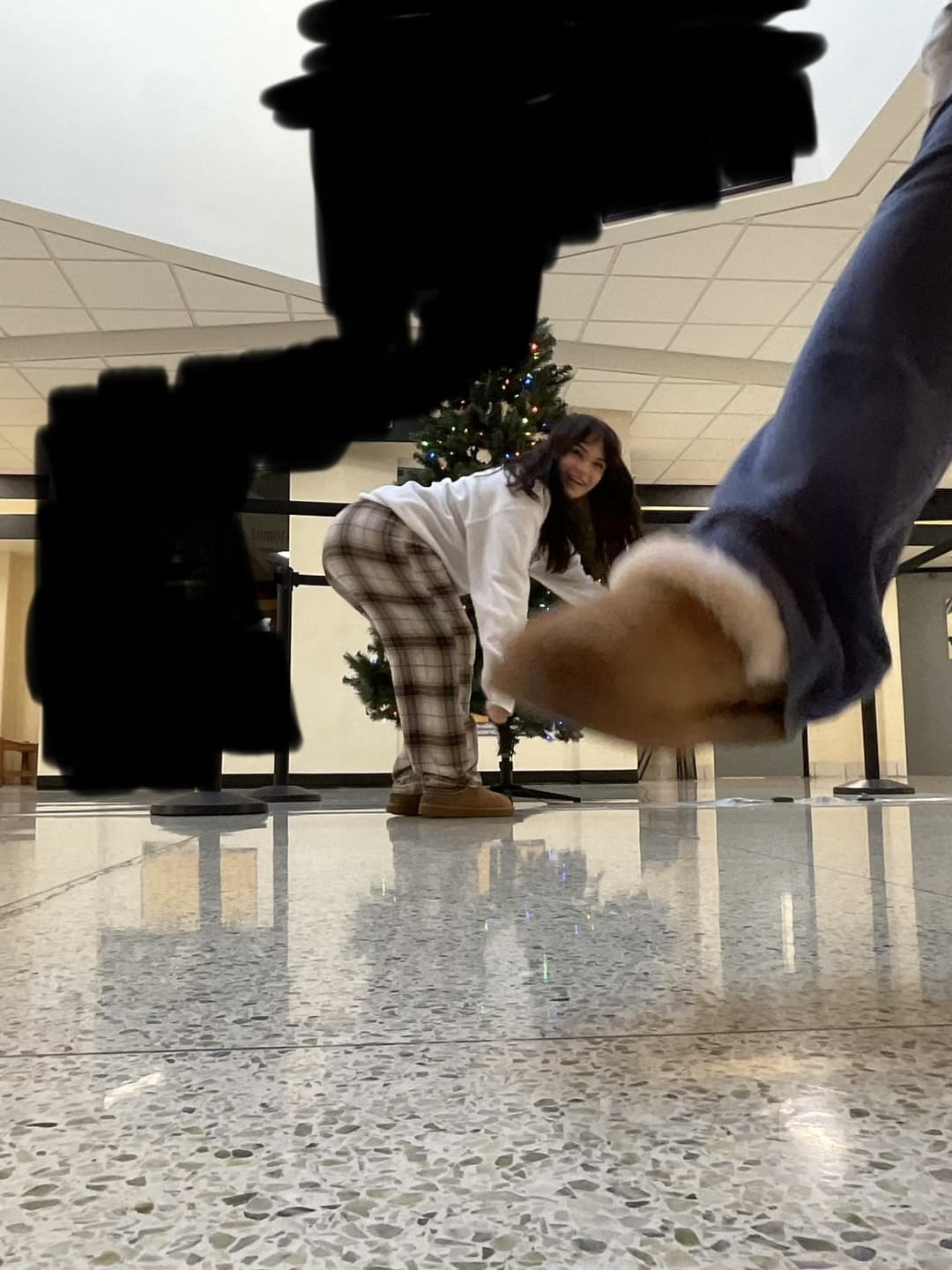 Click to view full size puerto rican big booty jiggling walking off the bus creepshots