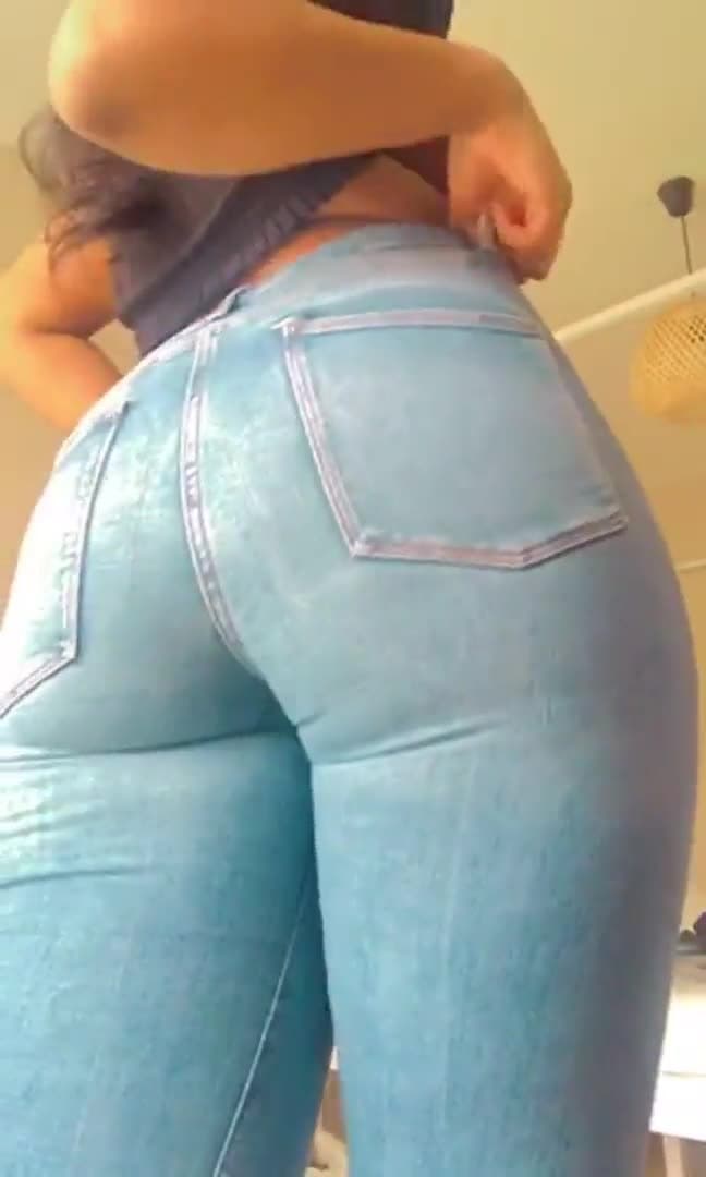 SL Teen Girls Showing Bigboos