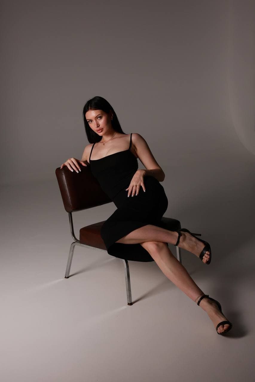 Sweet, lingering kisses... or biting until you gasp? Your mouth decides ?