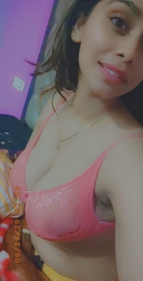 This Punjabi Goddess Have The Best Set of Fluffy Boobs