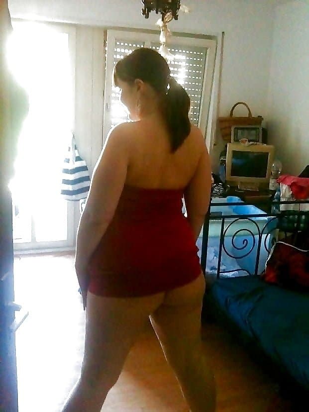 Make her famous german webslut Deutsche webhure julchen wird zur Schau gestellt