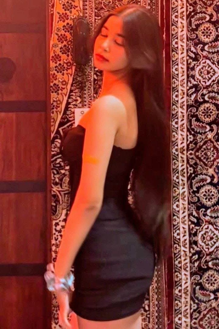 Cute Punjabi girl fingering herself