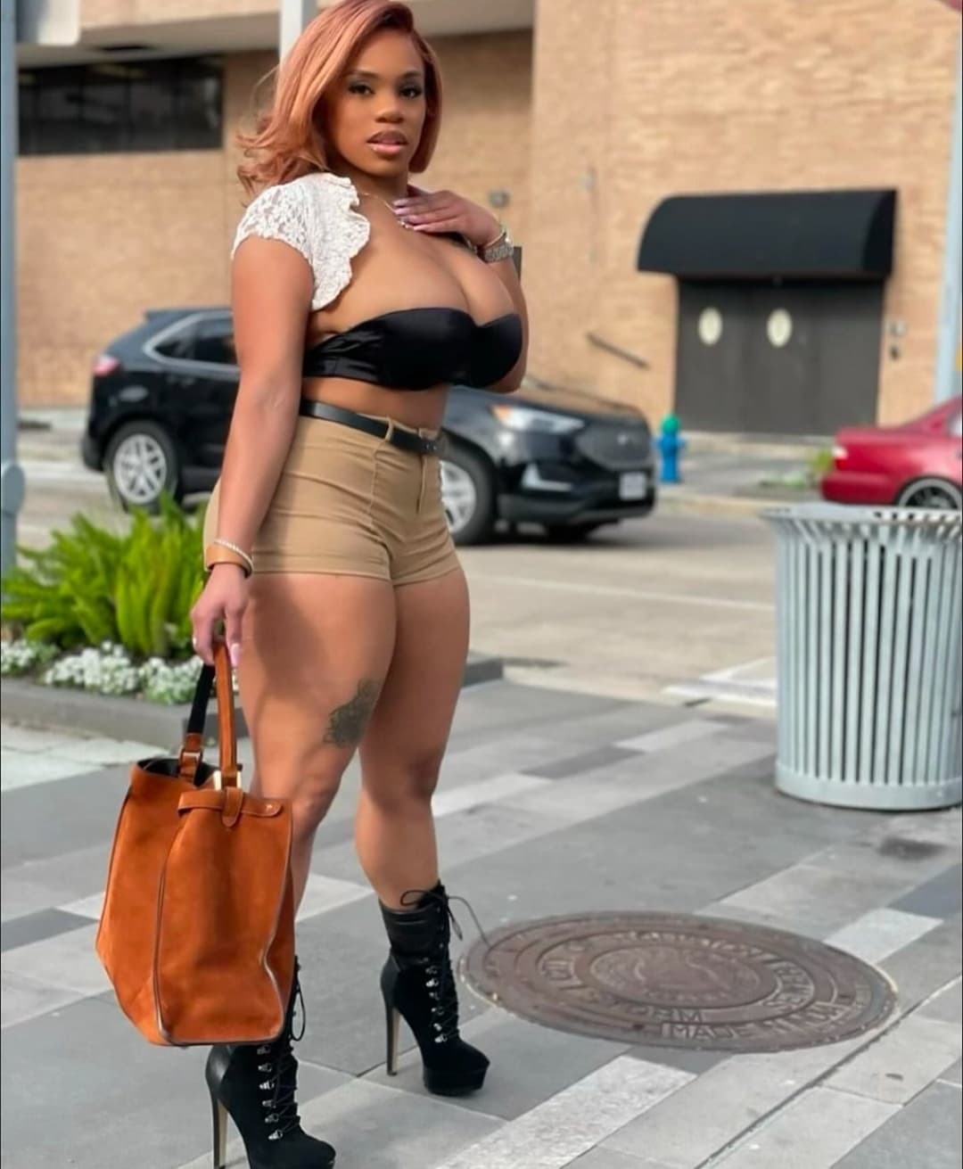 Dominique Chinn Preta Cavala Muito Gostosa