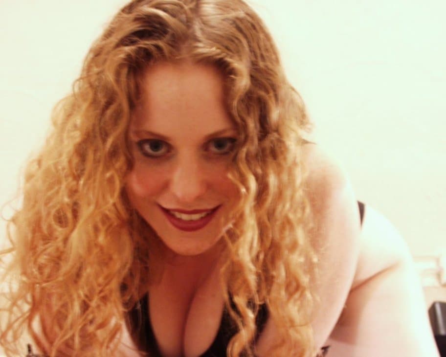 Kira LittleRedHead Miss Kira