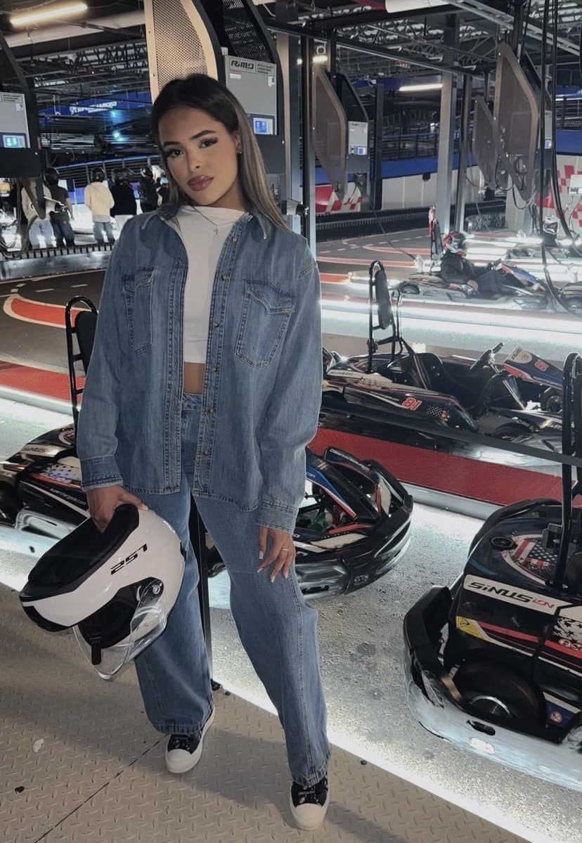 Thick latina tempted to ride BBC in the car