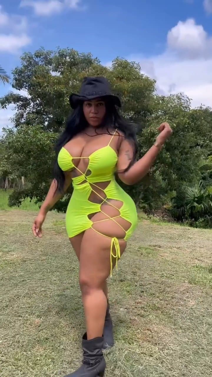 Amazon Big Booty Bit Tits Dominican