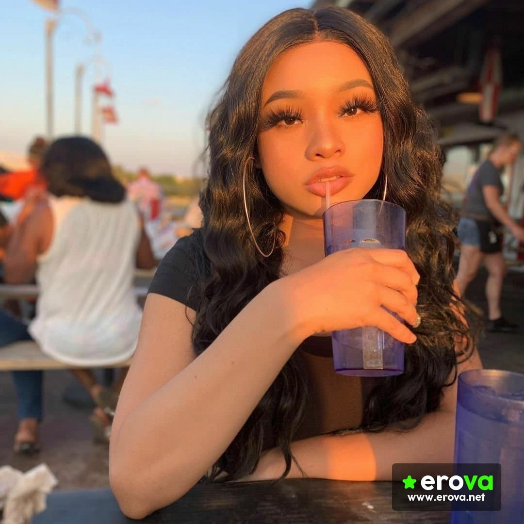 sexy petite lightskin ebony teen nude leak