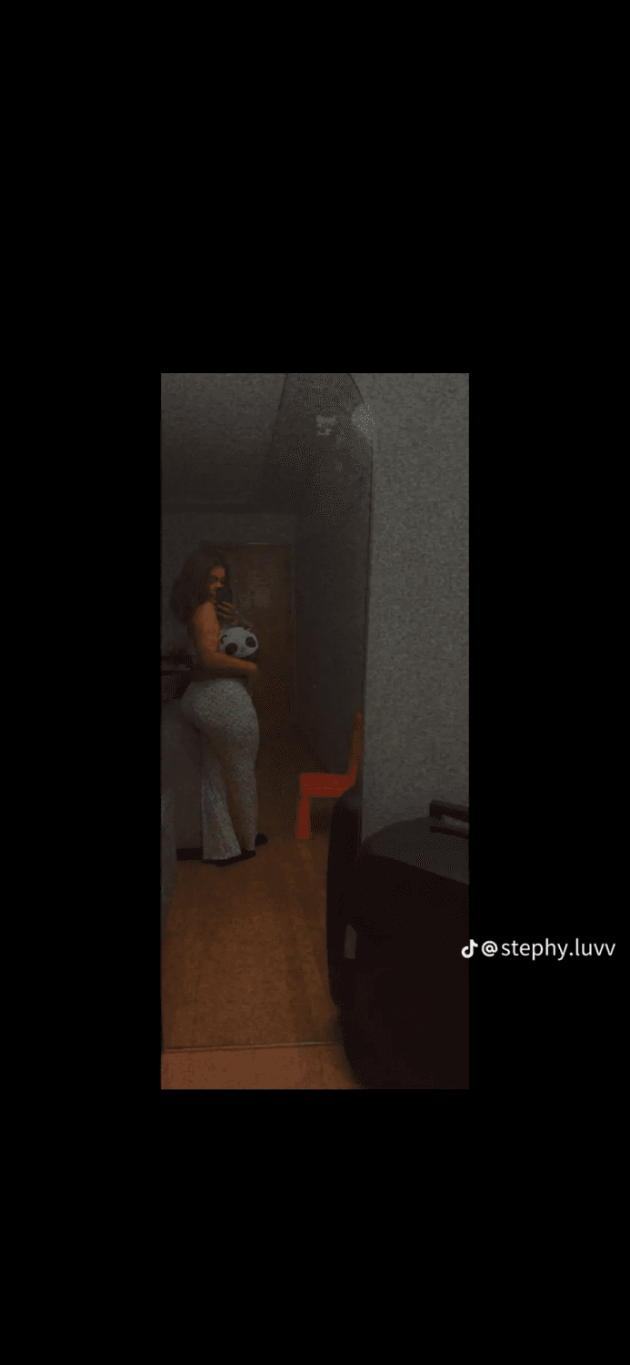 Sexy Chicago Latina slut is a sexy milf too???anybody got her? Dm