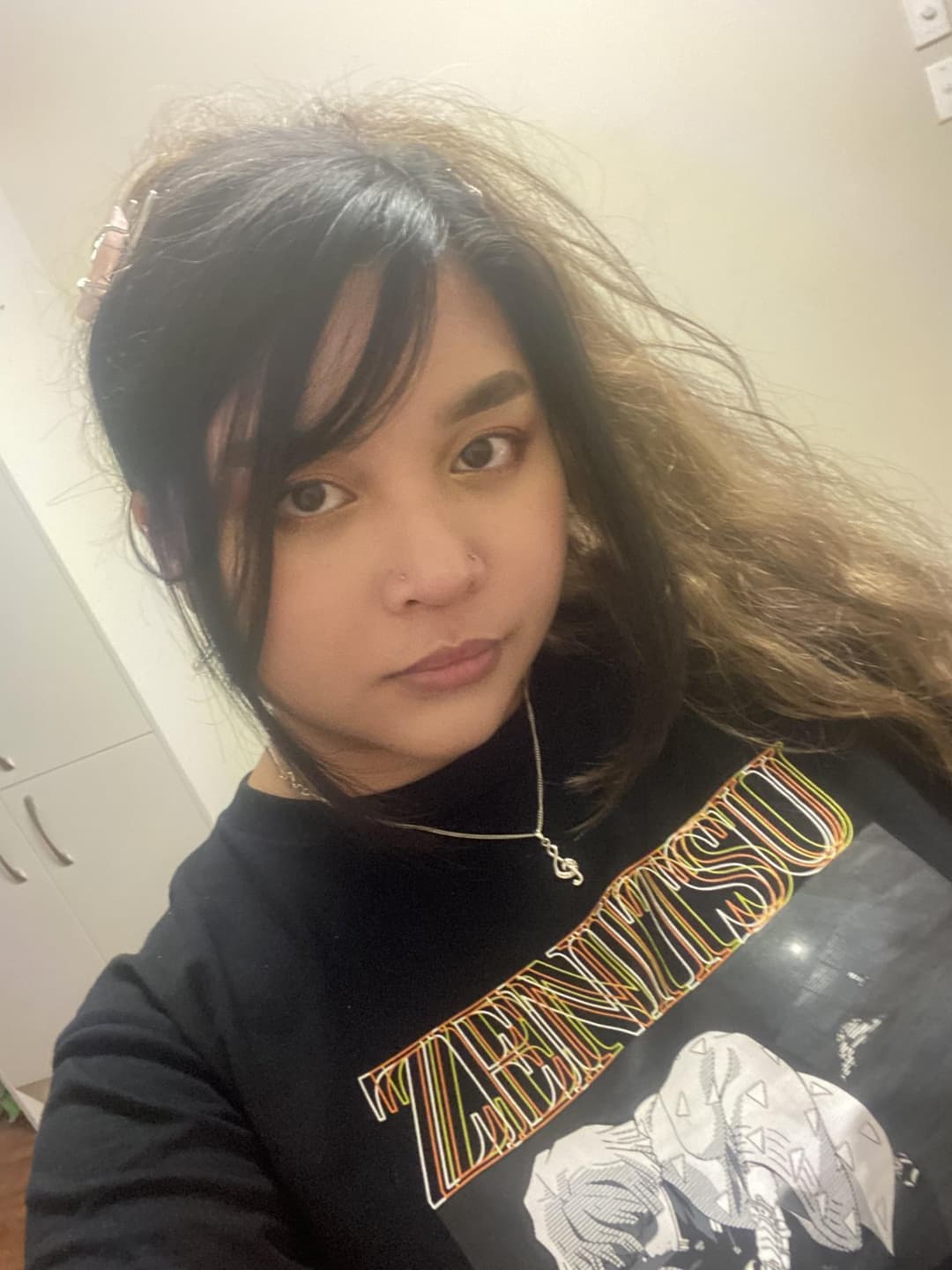 Hot Asian in tight leather pants~