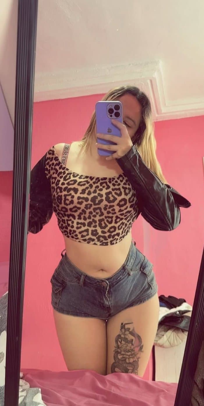 Blanquita culona para deslecharse muy rico