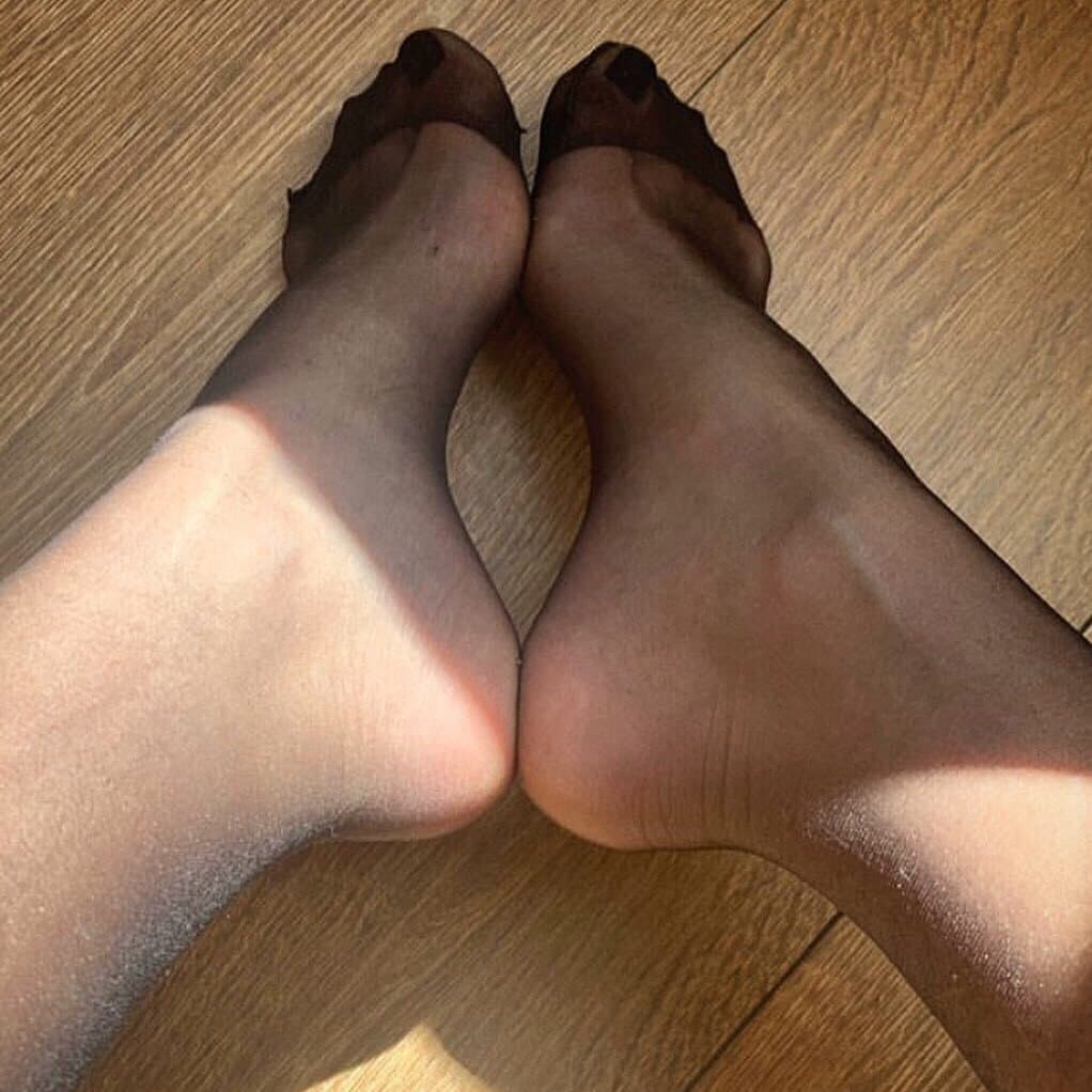 Hot Arches of Turkish Flight Attendant