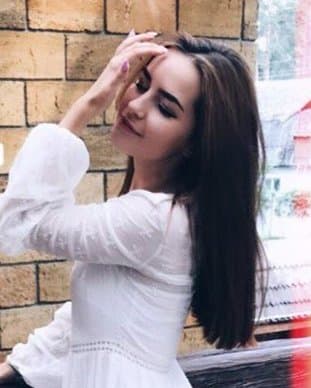 Hot legs in heels /sexy feet/candid