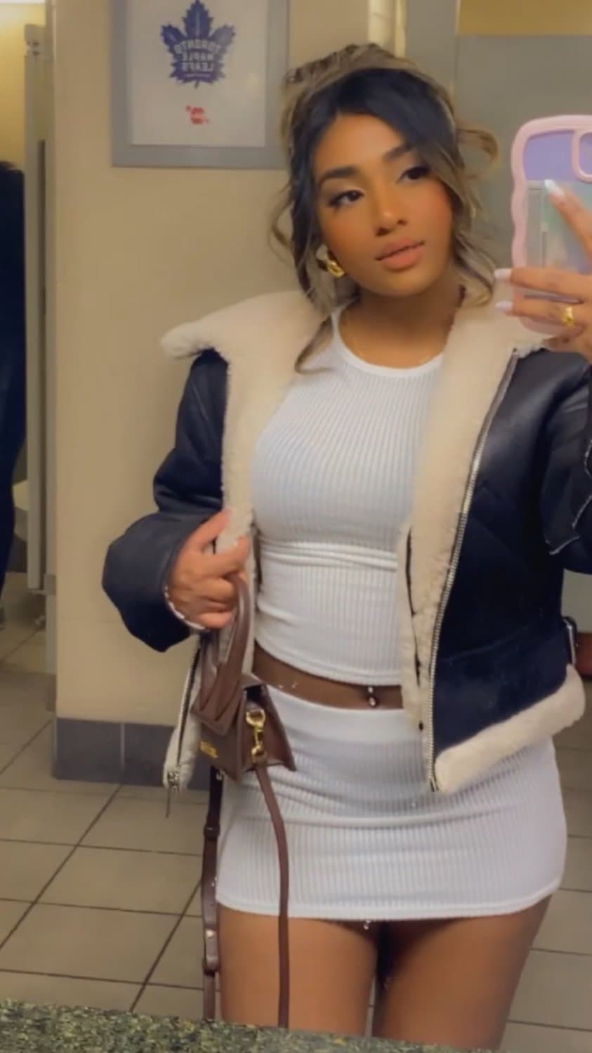 I know half of the tamil in toronto have jerked off to this tamil sexy gyaldem